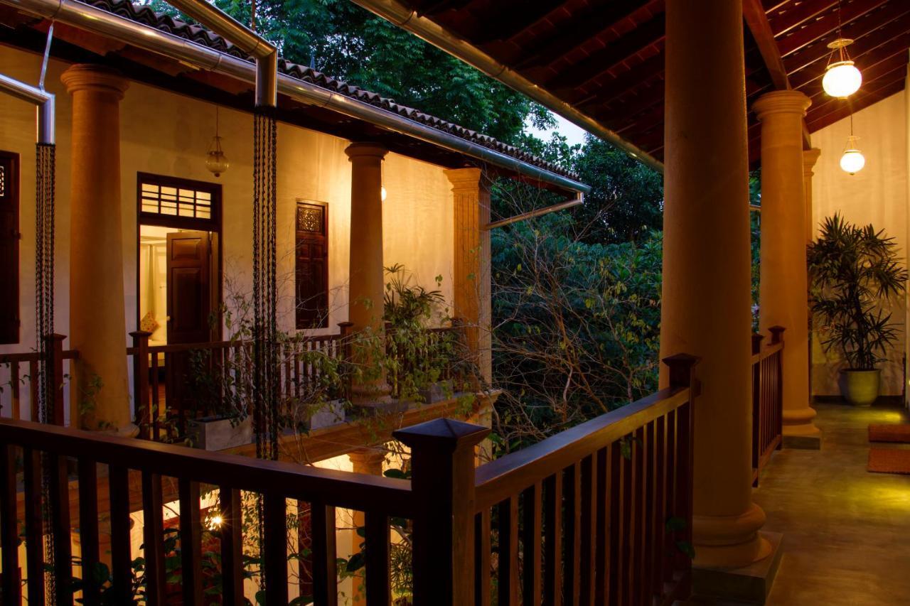 Sri Yoga Shala Unawatuna Exterior photo